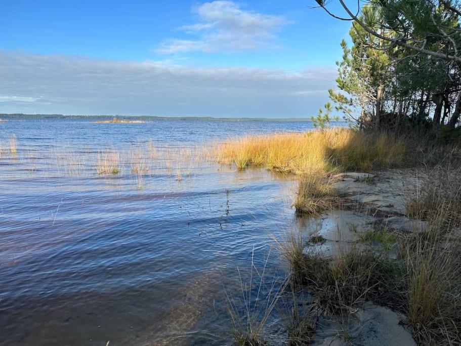 Maison Proche Du Lac ! Hourtin Bagian luar foto